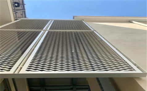 Metal cladding design including Aluminum stainless steel