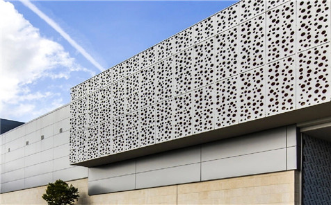 Metal cladding design including Aluminum stainless steel