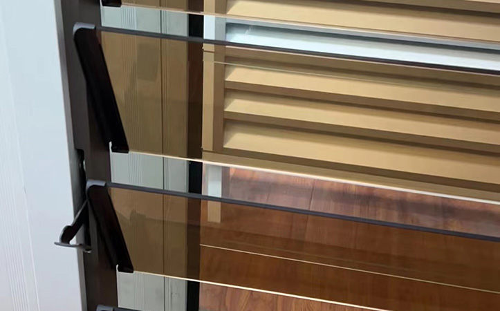 Building Glass Louver With Manual Switch