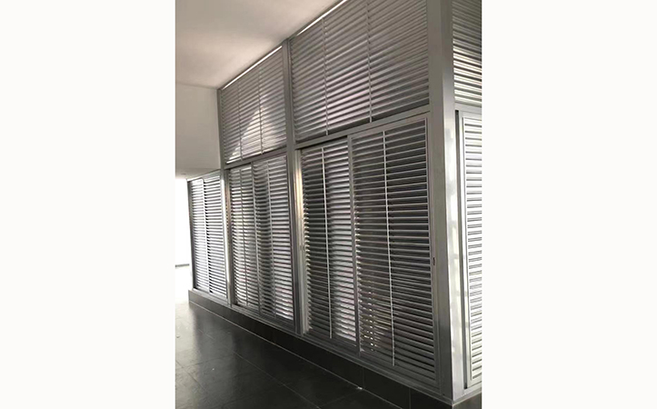 Aluminum Operated Flat Shutter Window