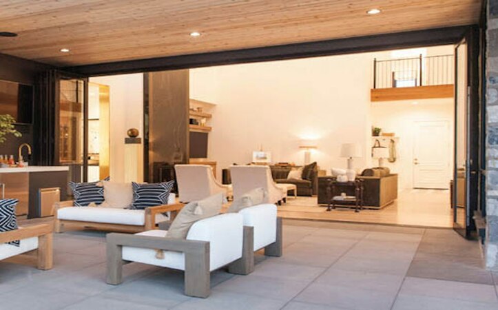 Exterior Folding Sliding Doors with Glass for Commercial Buildings