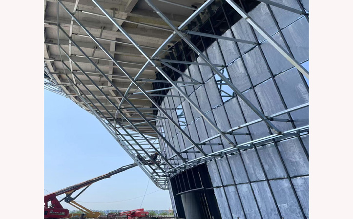 Who we are ALUMINUM CURTAIN WALL FACADE SOLUTION