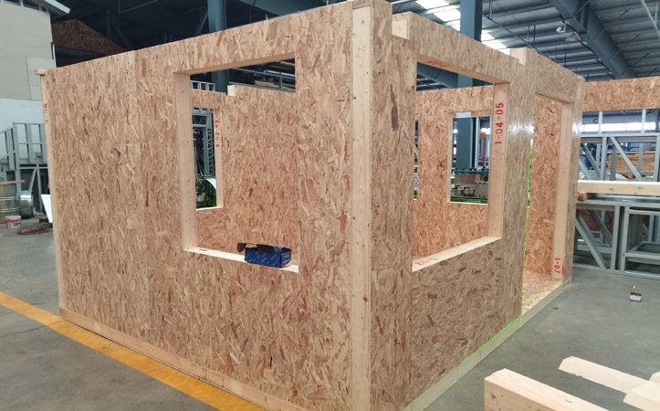 Square Frame Low Rise Villa Heat Insulated Modular Home Prefab Mirror Glass House