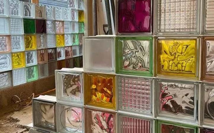 Beautiful glass block products for homeowners & builders